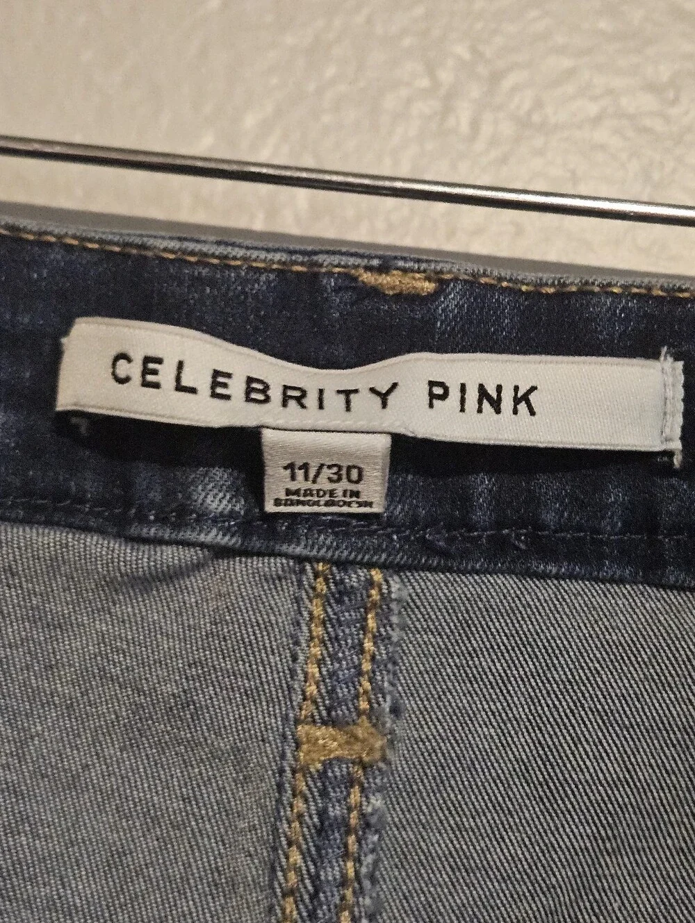 Celebrity Pink Juniors High Wide-Leg Patch Pocket Dark Wash Jeans Size 11/30 NWT - Picture 9 of 16